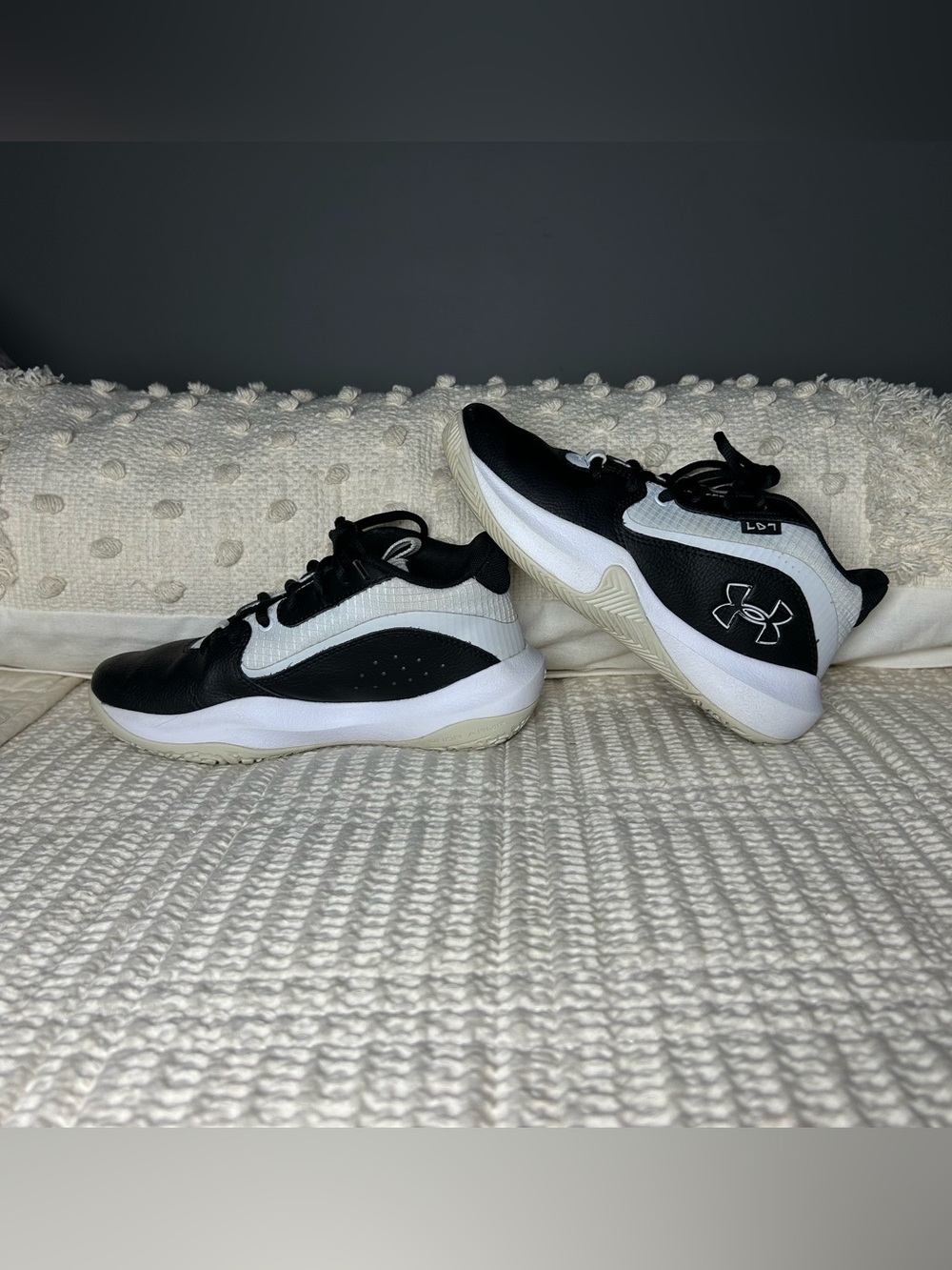 Under Armour Black and White Trainer Sneakers Size 3.5 Y
